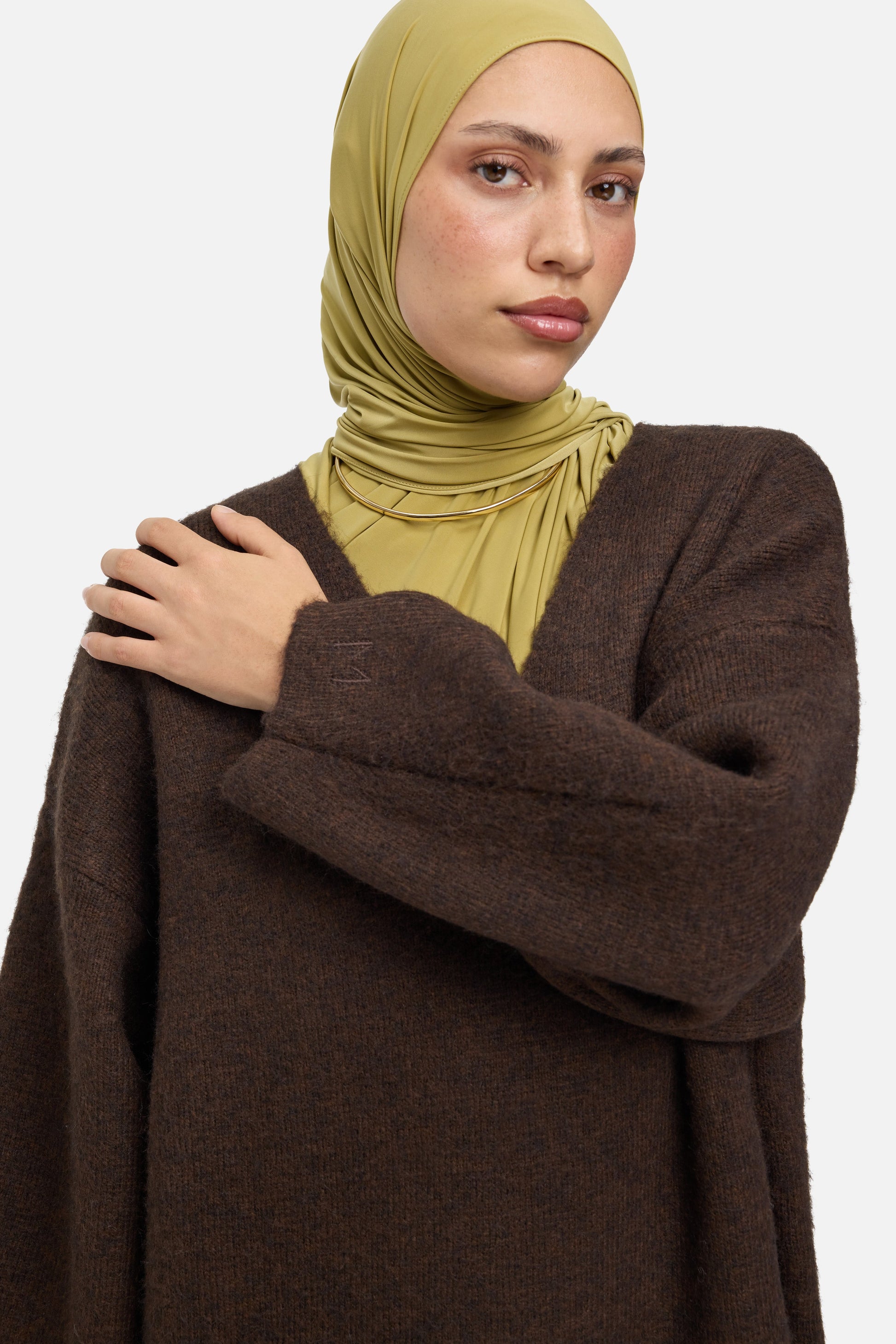 Robe à col en V en tricot brossé | Marron foncé