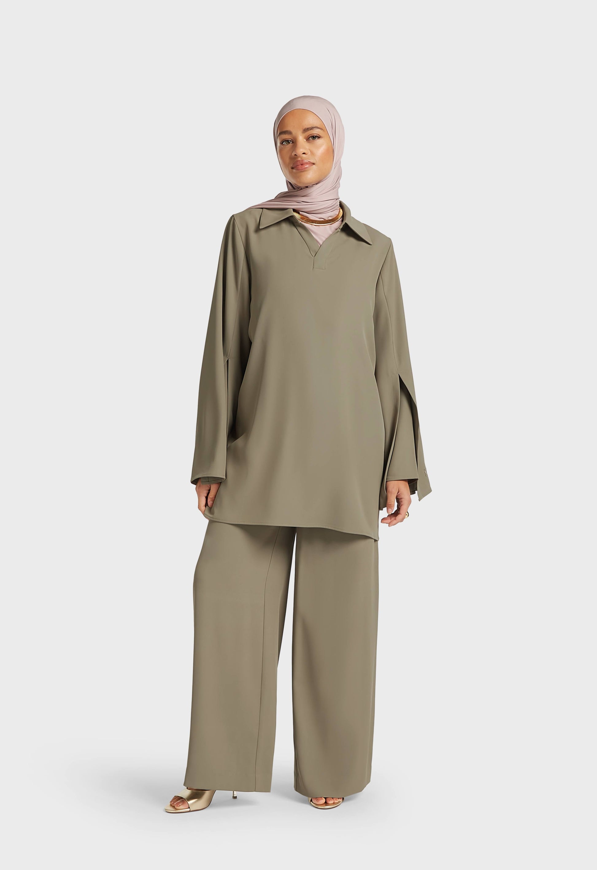 Pantalon ajusté à taille élastiquée | Brun Désert