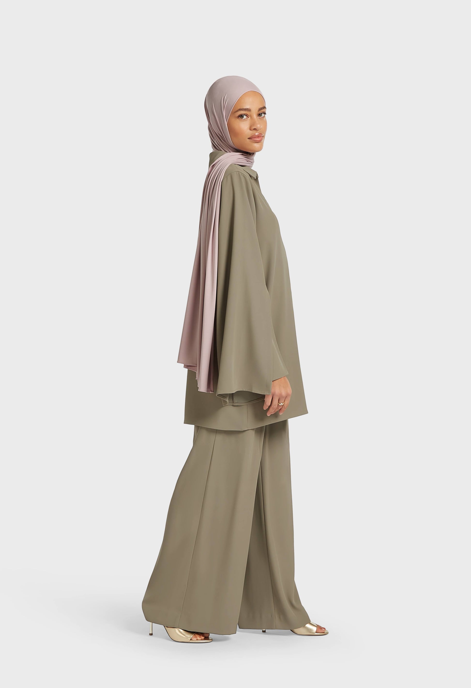 Pantalon ajusté à taille élastiquée | Brun Désert