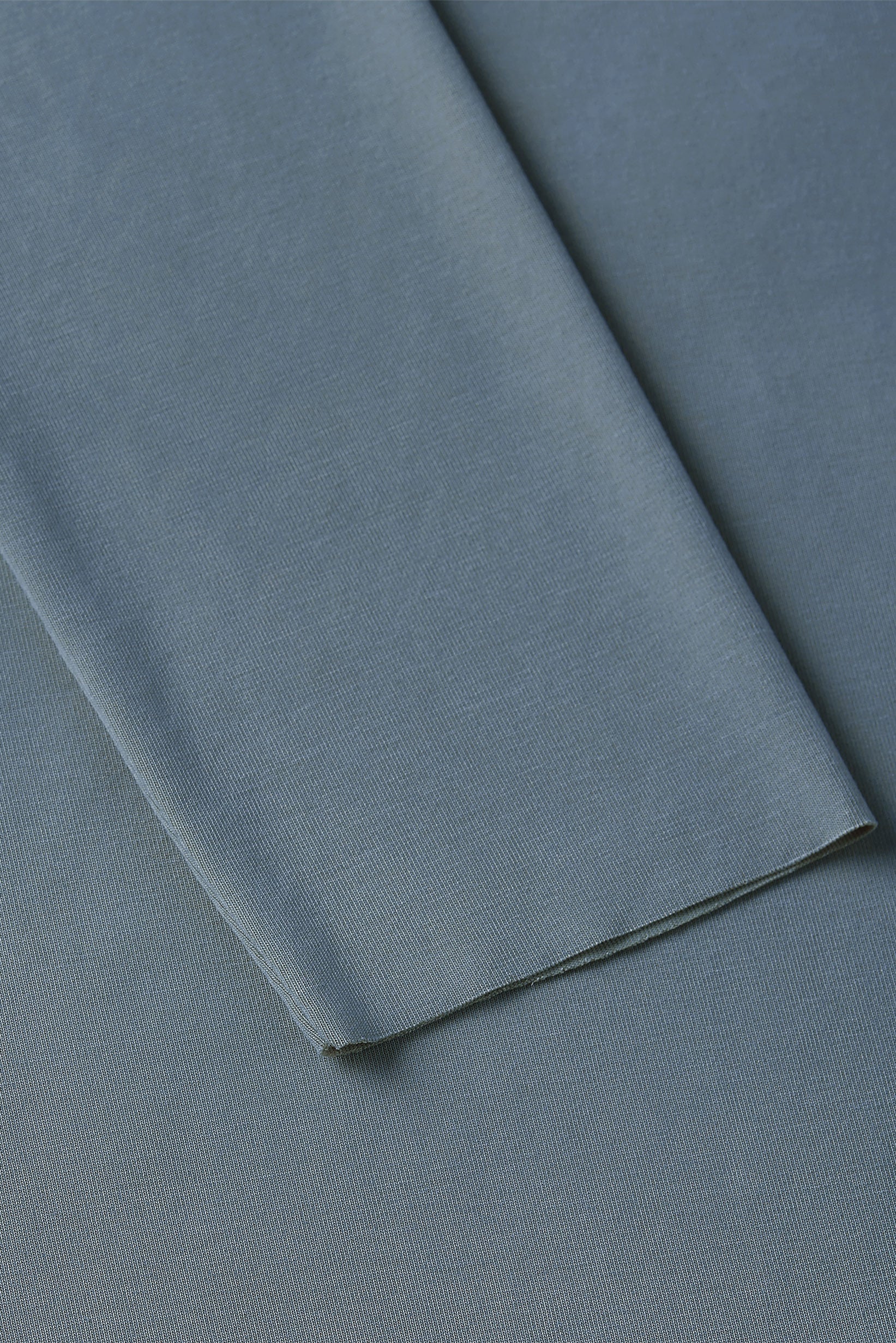 Haut essentiel | Indigo poussiéreux