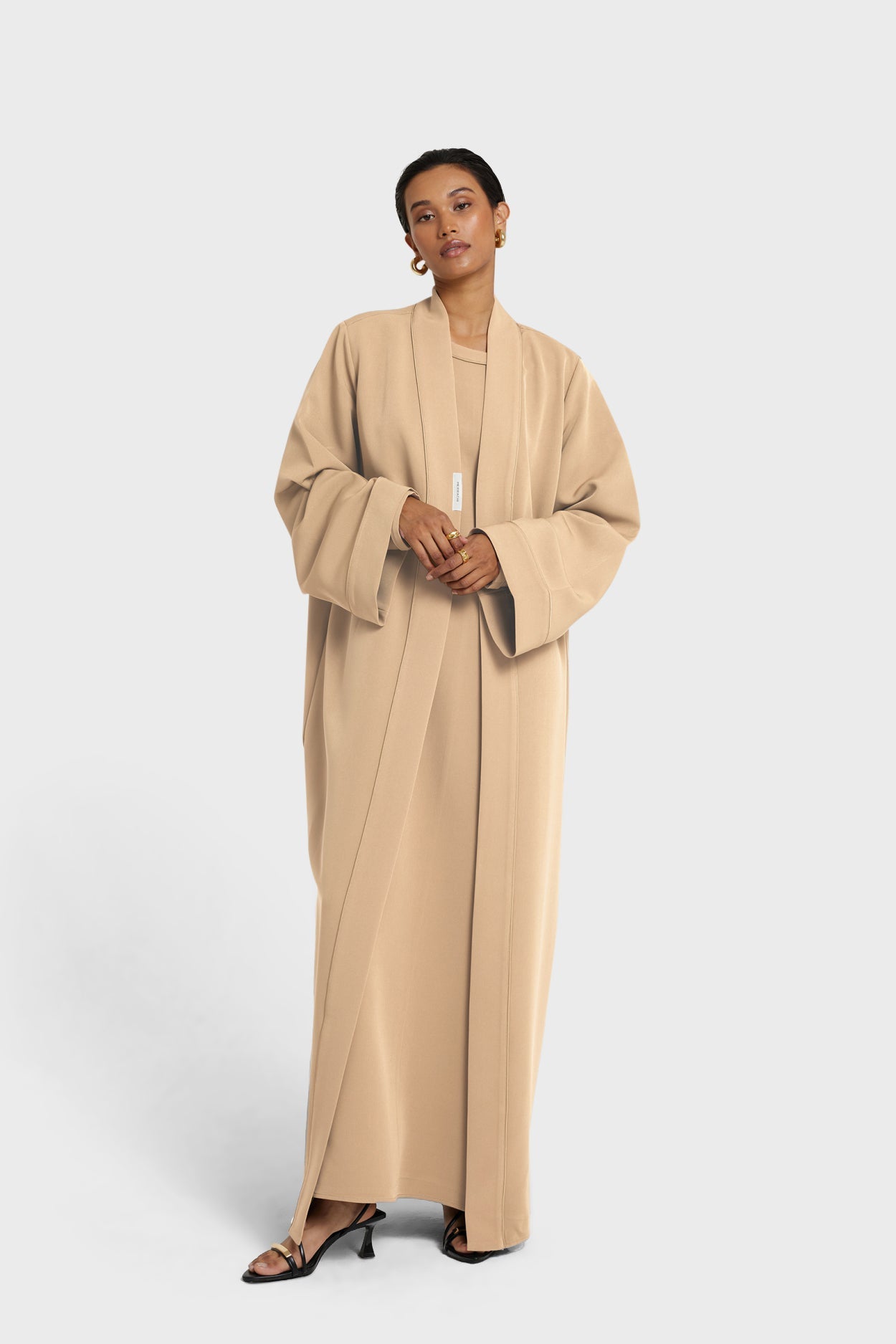 Abaya Essentielle - Régulier | Amande