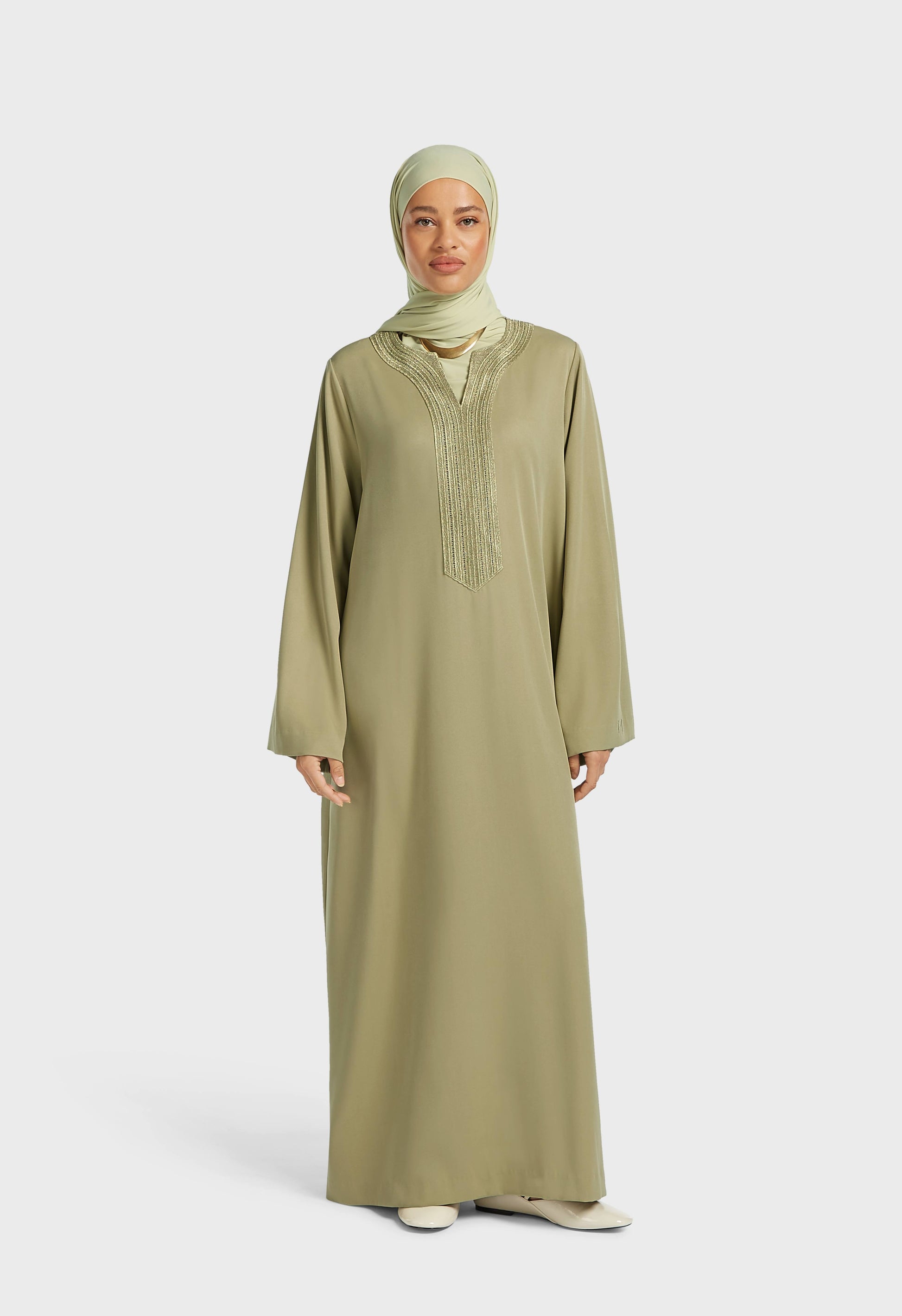 Robe caftan brodée en lurex | Gris Vert