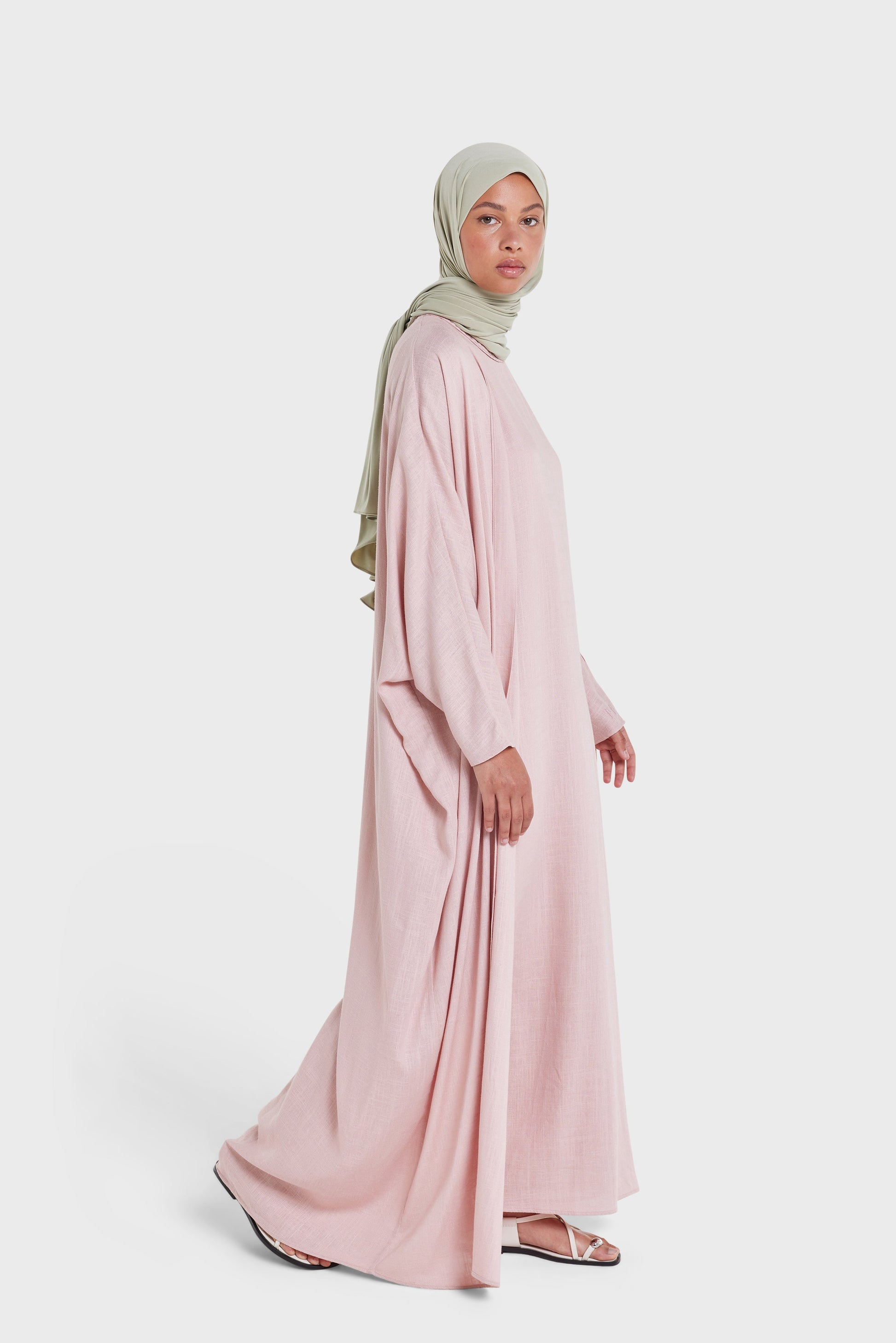 Abaya à manches chauve-souris | Poussière de Rose