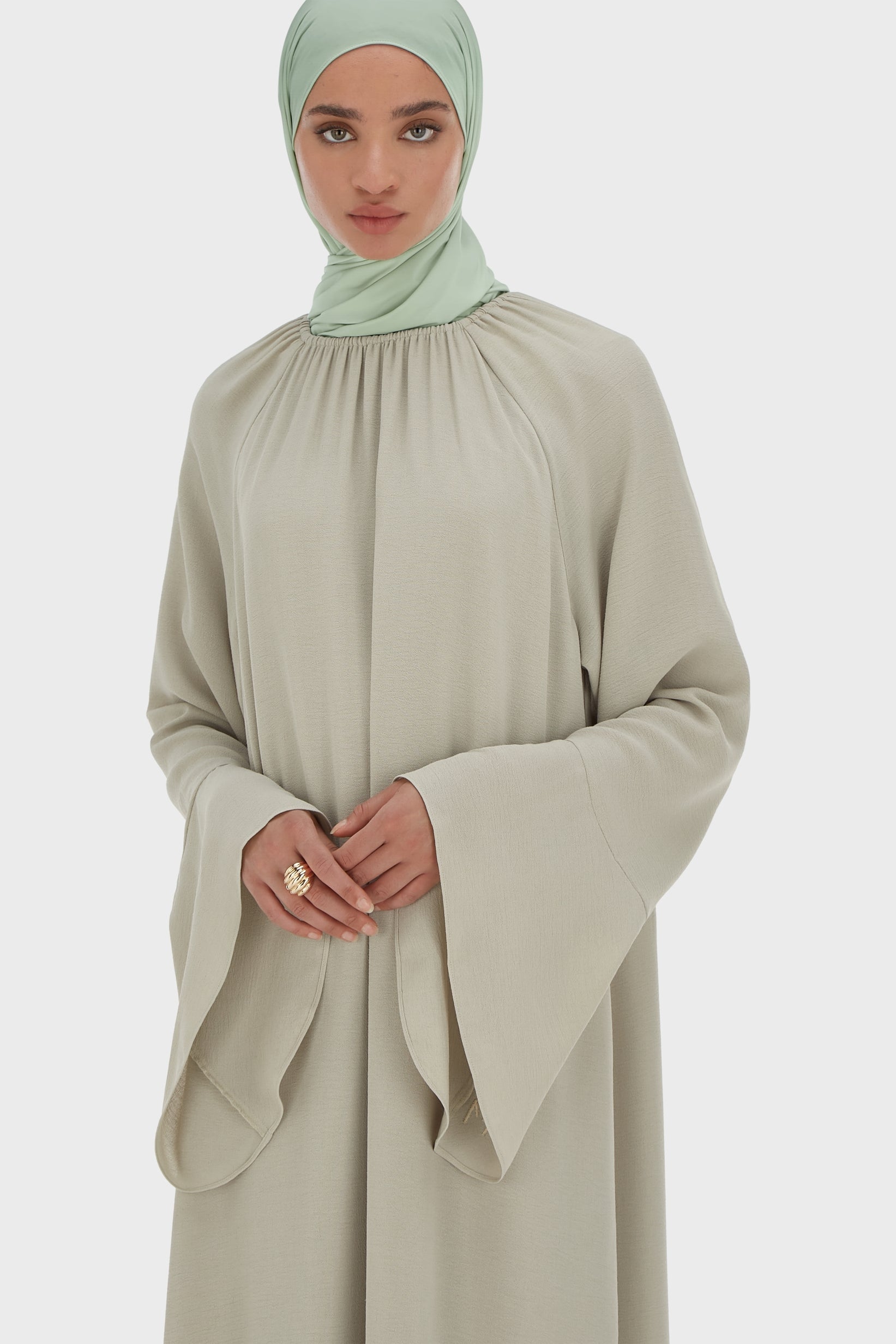 Robe en crêpe | Gris mousse