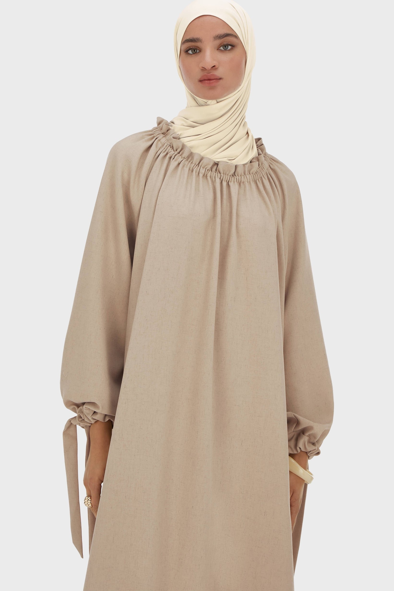 Robe à col froncé | Poivre Blanc