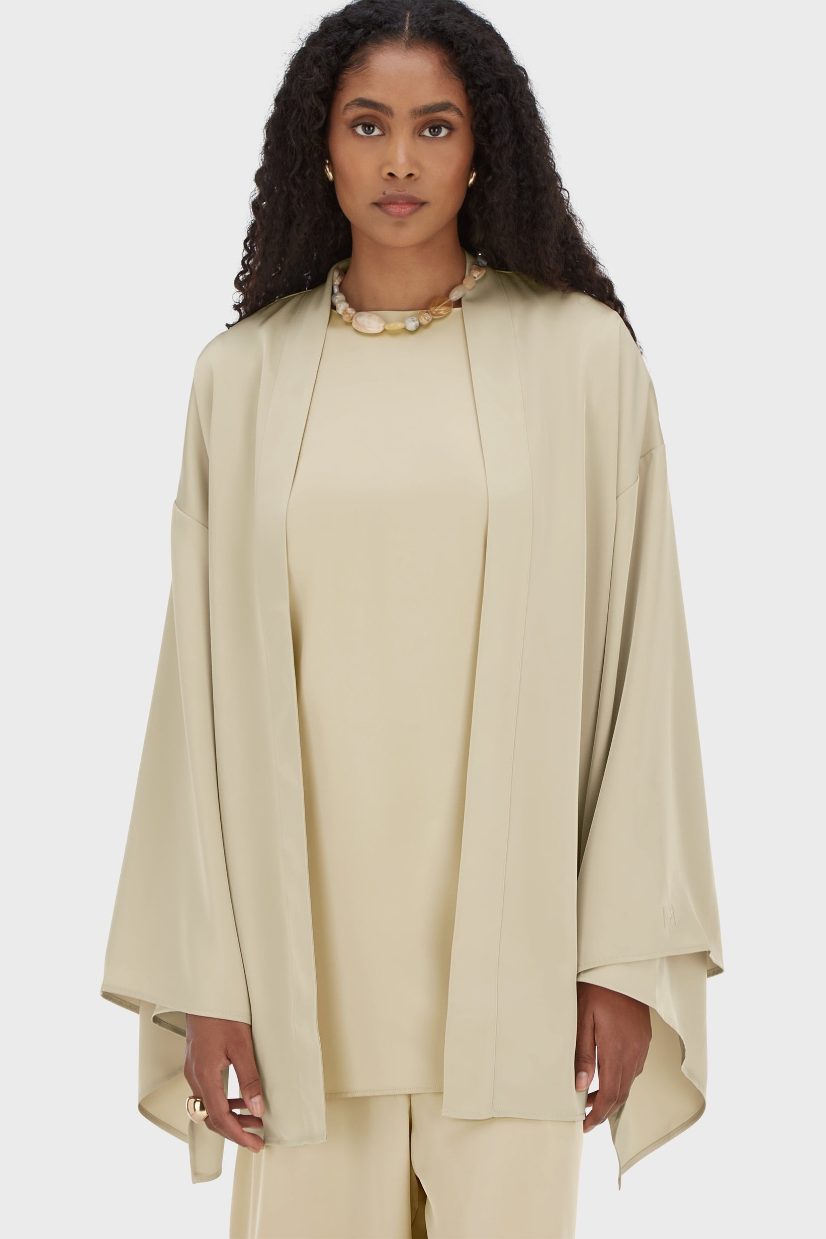 Abaya courte en satin | Riz brun