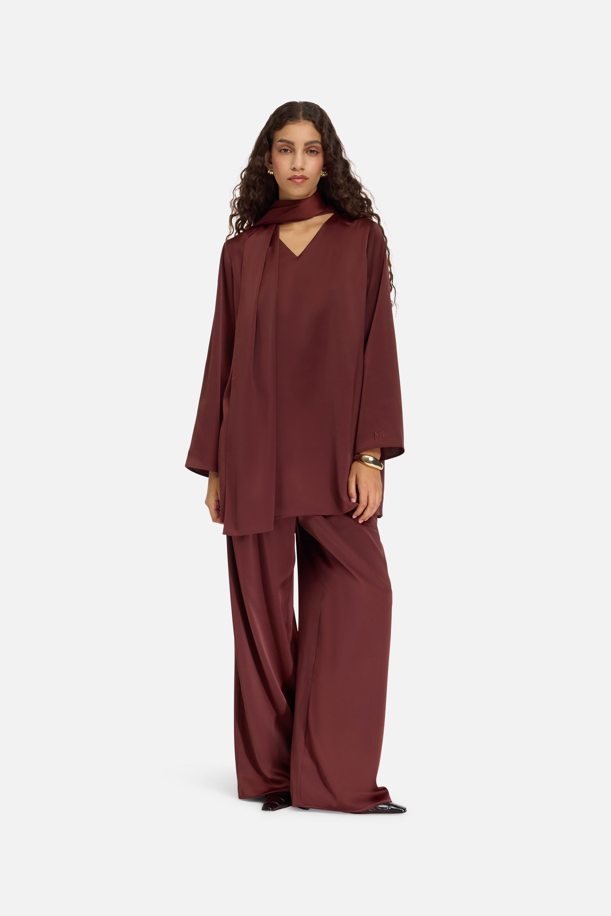 Pantalon plissé en satin | Cerise noire