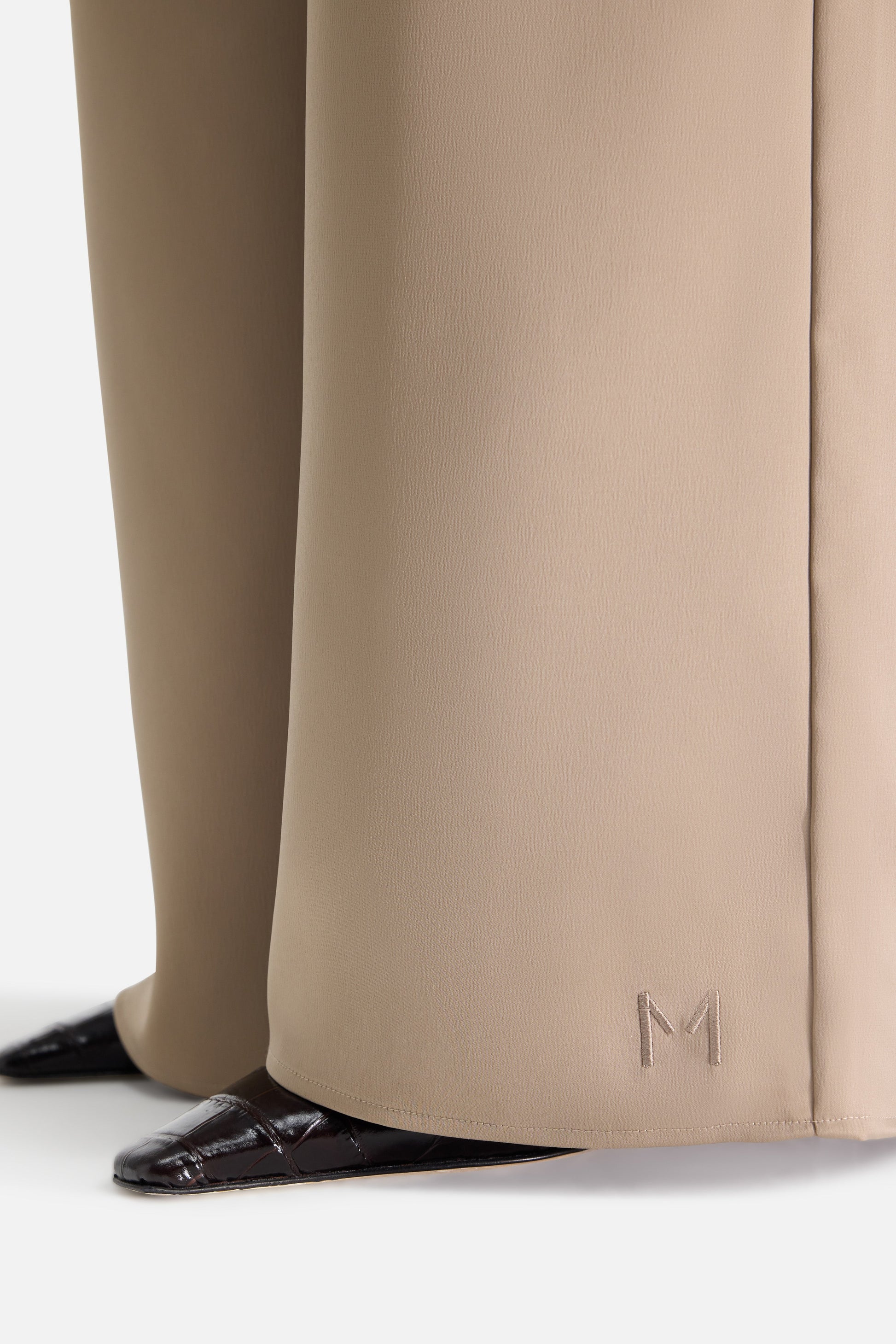 Pantalon plissé en satin | Kaki