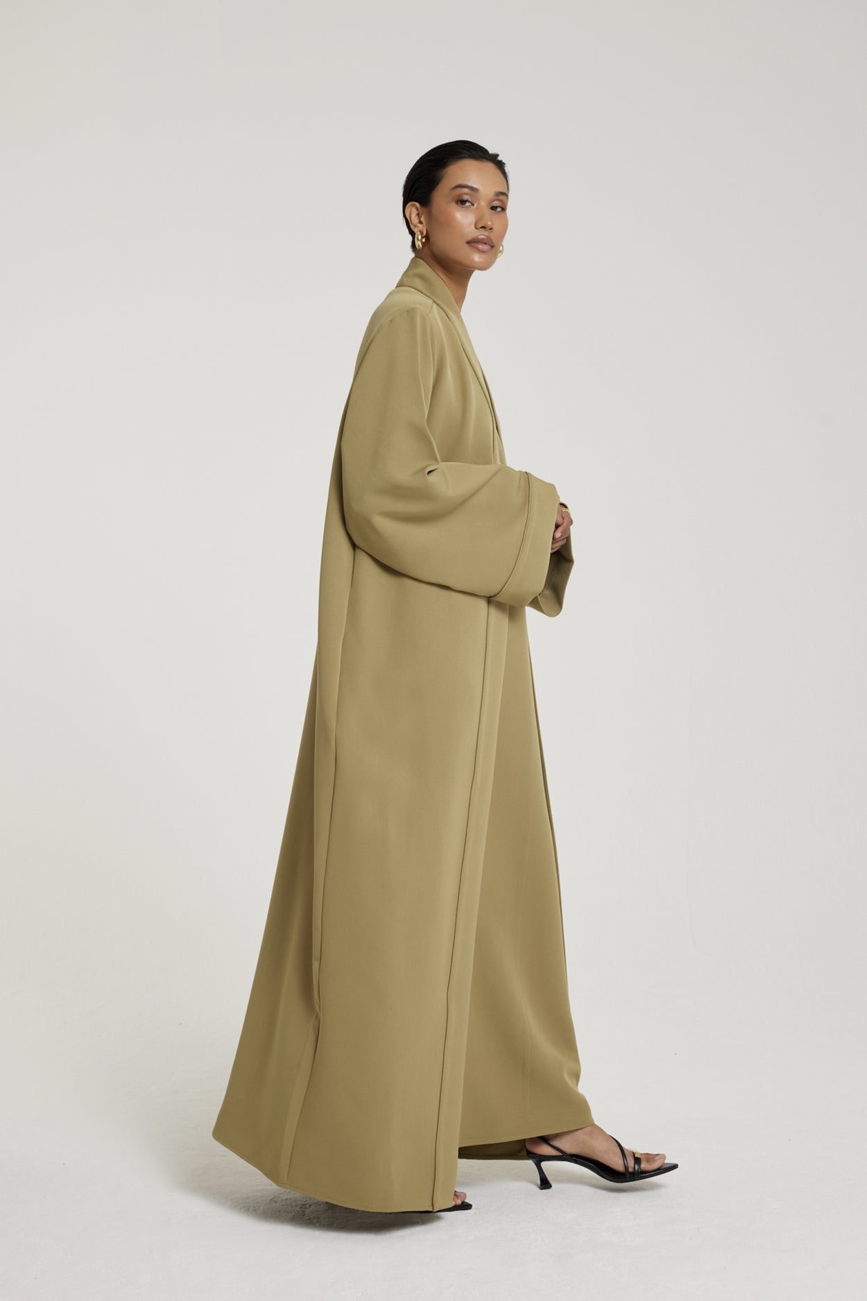 Abaya Essentielle - Régulier | Vert kaki