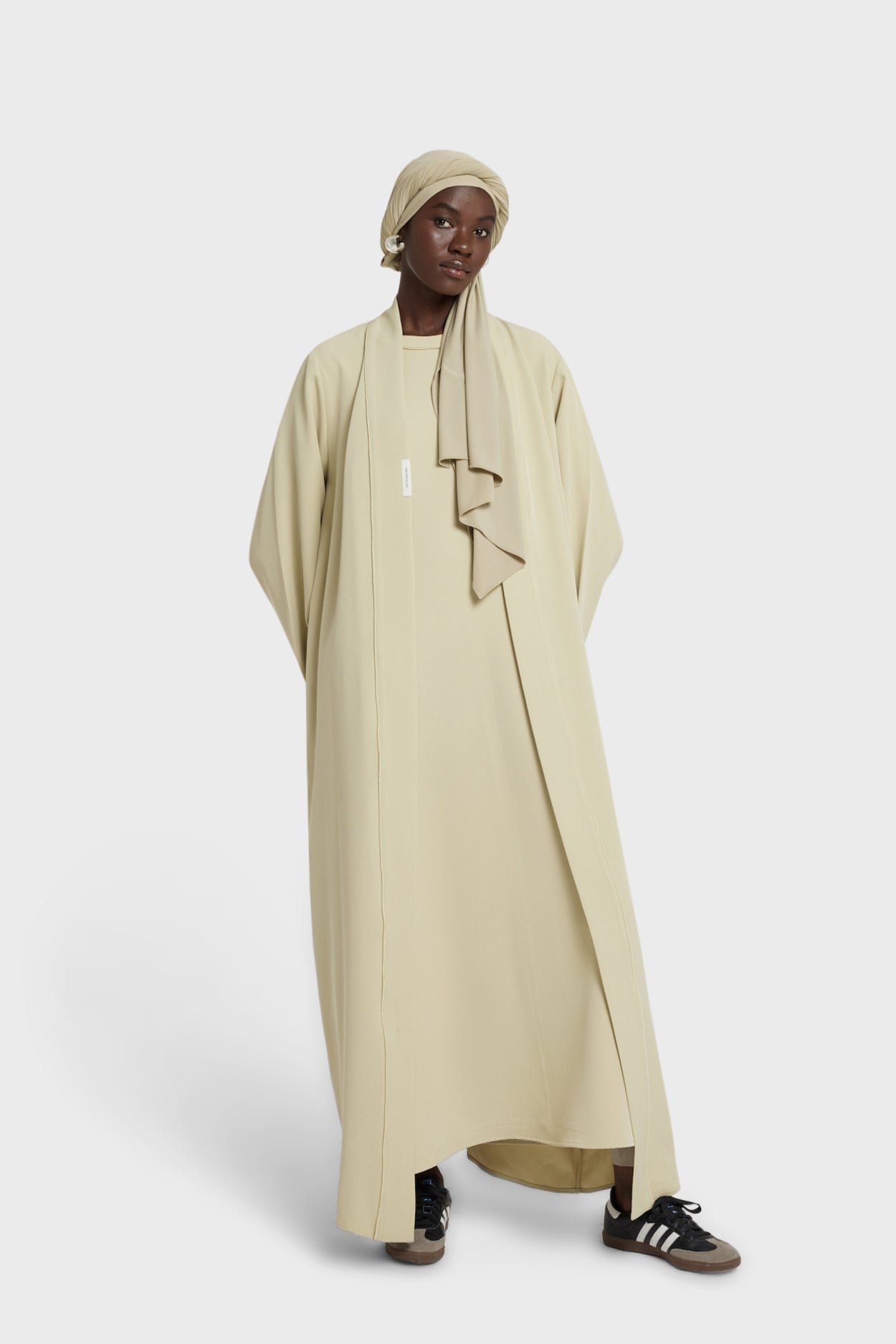 Abaya Essentielle - Courte | Mousse
